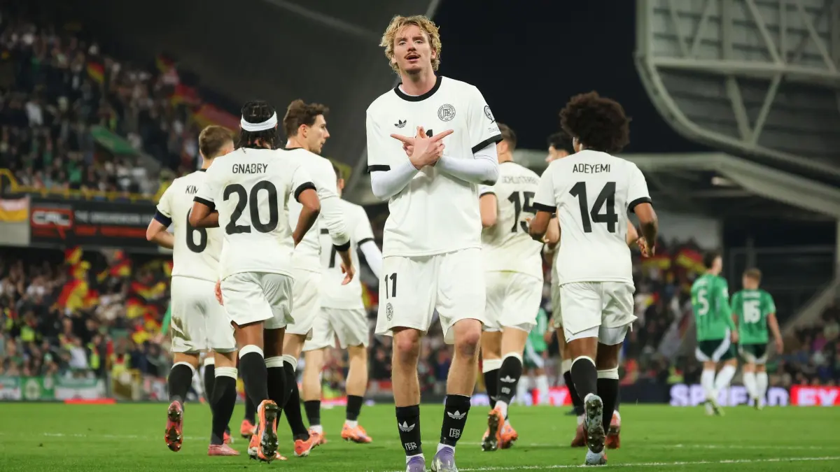 Deutschland: ARCHIV - 13.10.2025, Großbritannien, Belfast: Fußball: WM-Qualifikation Europa, Nordirland - Deutschland, Gruppenphase, Gruppe A, 4. Spieltag, Windsor Park, Nick Woltemade (Deutschland, M) feiert seinen Treffer zum 0:1. Nick Woltemade soll für die Nationalmannschaft gegen Luxemburg und die Slowakei die Tore erzielen. (zu dpa: «DFB-Kader für die Spiele gegen Luxemburg und die Slowakei») Foto: Christian Charisius/dpa +++ dpa-Bildfunk +++