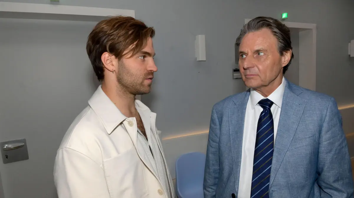 Julian (Onno Buß) ist drogensüchtig. Sein Vater Jo Gerner (Wolfgang Bahro) unterstützt ihn nicht.