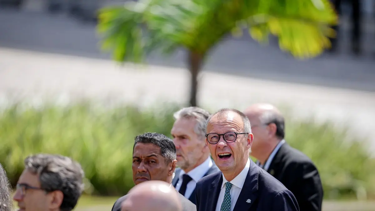 Weltklimakonferenz COP30: 07.11.2025, Brasilien, Belém: Bundeskanzler Friedrich Merz (CDU) nimmt an der Weltklimakonferenz COP30 teil. Bei der Weltklimakonferenz COP30 treffen sich vom 10. bis zum 21. November in Belem im brasilianischen Amazonasgebiet Zehntausende Delegierte aus fast allen Ländern der Welt, um über die Eindämmung der sich zuspitzenden Klimakrise zu verhandeln. Foto: Kay Nietfeld/dpa +++ dpa-Bildfunk +++