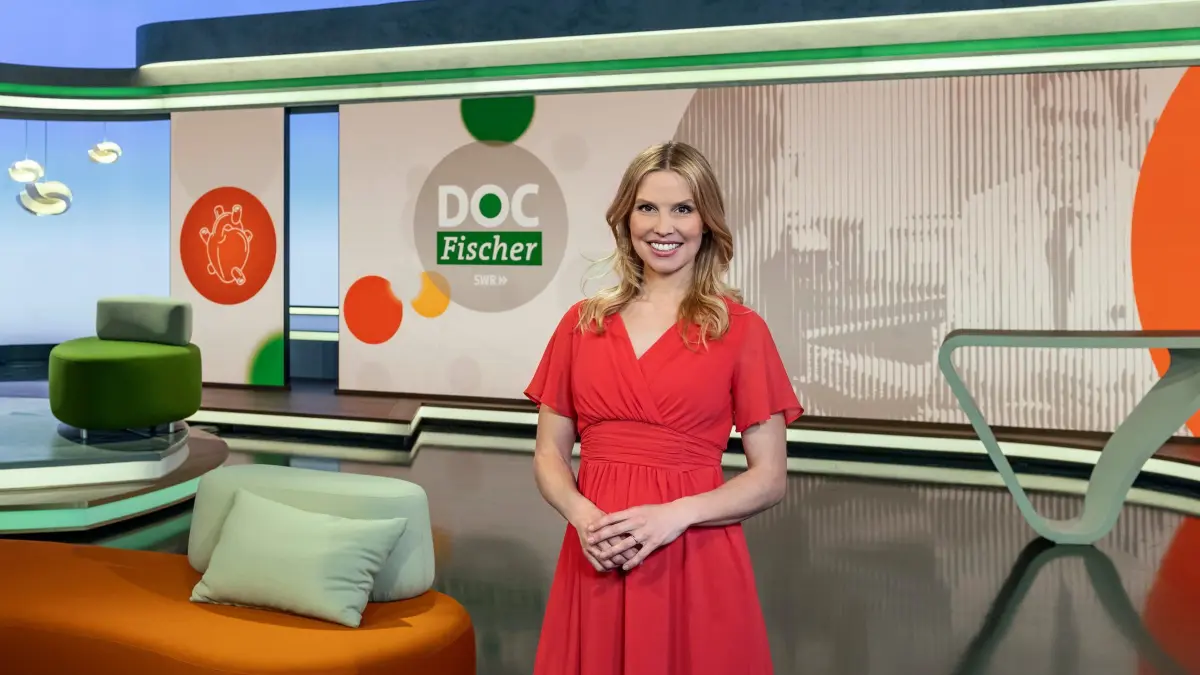 SWR DOC FISCHER, am Mittwoch (12.11.25) um 20:15 Uhr im SWR. Moderatorin Julia Fischer.