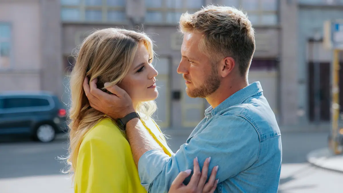 Josefin Bressel ("Alicia Bäumler") und Niklas Osterloh ("Paul Wiedmann")
+++ Die Verwendung des sendungsbezogenen Materials ist nur mit dem Hinweis und Verlinkung auf RTL+ gestattet. +++