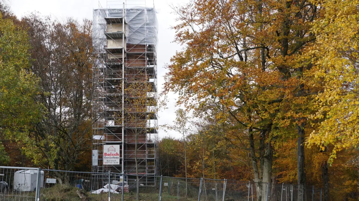 Seit Anfang Oktober ist der Turm Falkenhausen eingerüstet.