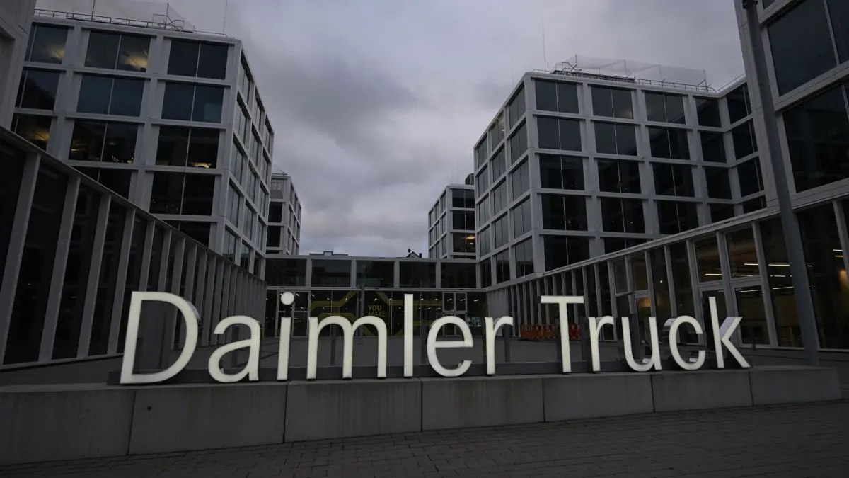 Daimler Truck Holding AG