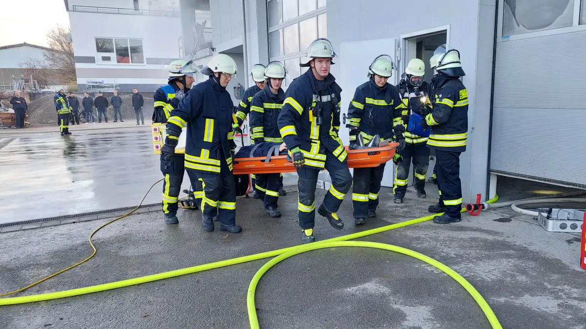 Feuerwehrübung Eutingen November 2025.