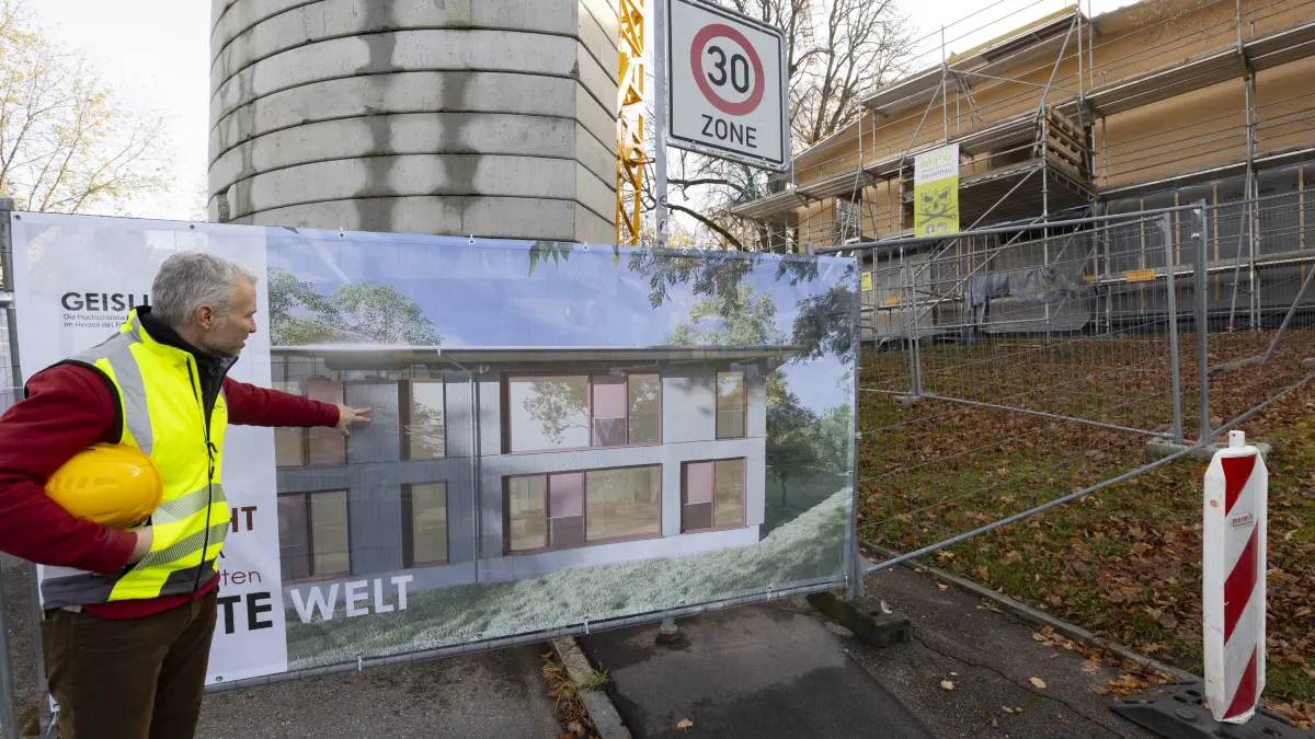 Baustellenbegehung Neubau Kindergarten Bunte Welt im Stadtpark Geislingen
