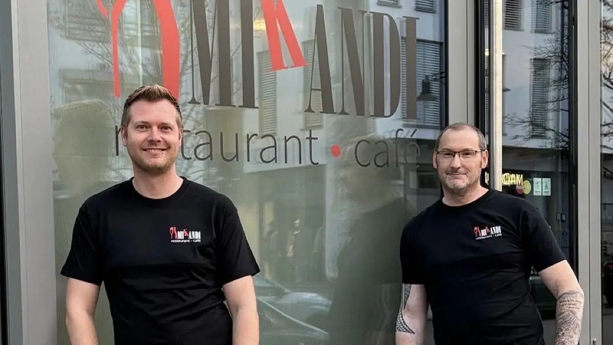 Michael und Andreas Dill freuen sich auf die Eröffnung ihres Restaurants. Der Name „Mikandi“ ist eine Wortschöpfung aus ihren beiden Vornamen.