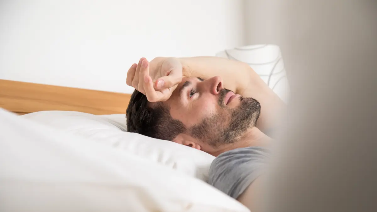 Schlafsprays versprechen schnelleres Einschlafen. Doch nicht immer sind sie so wirksam, wie erhofft. (zu dpa: «Melatonin-Sprays im Test: Kaum Nutzen, viele Mängel»)