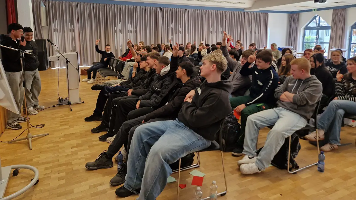 1. Jugendkonferenz Parkschule Gaildorf, SMV, Kernersaal, mit Schloss-Realschule und Peter-Härtling-Schule