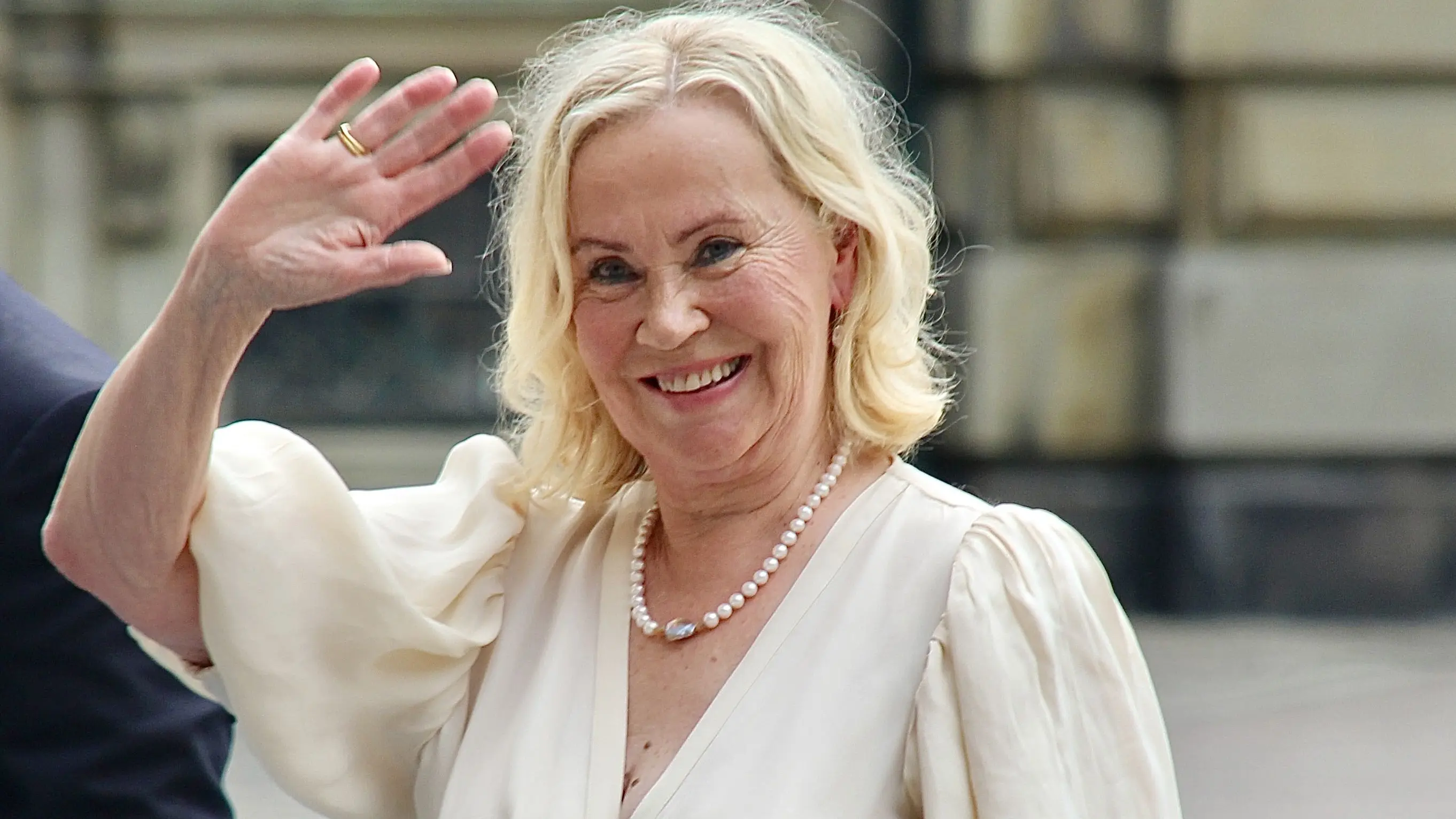 Buch über ABBA-Legende Agnetha Fältskog: „Sie war ein It-Girl, als es den Begriff noch gar nicht gab“ | swp.de