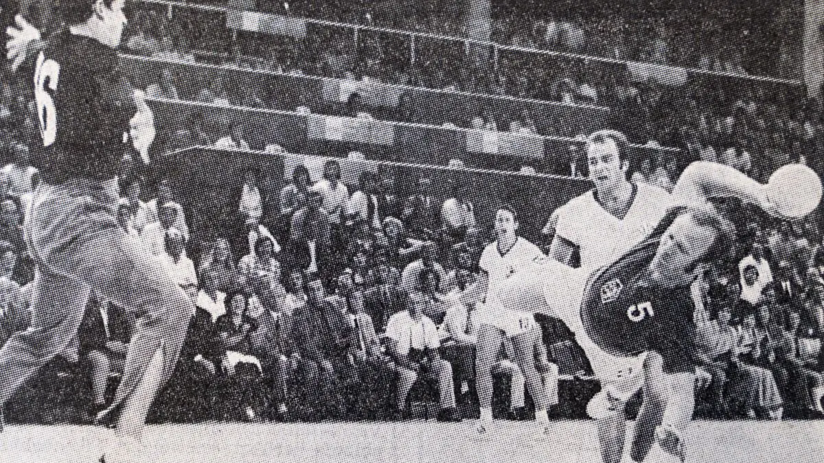 Olympische Spiele 1972 in Göppingen Am 3. September 1972 spielten die DDR und die Tschechoslowakei in der Hohenstaufenhalle gegeneinander.