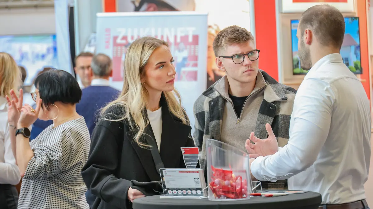 Fachkräftetage Ilshofen 2025 - Messe der Südwest Presse Hohenlohe in der Arena Hohenlohe - Fachkräftetag - Berufswahlmesse - Unternehmen präsentieren sich -