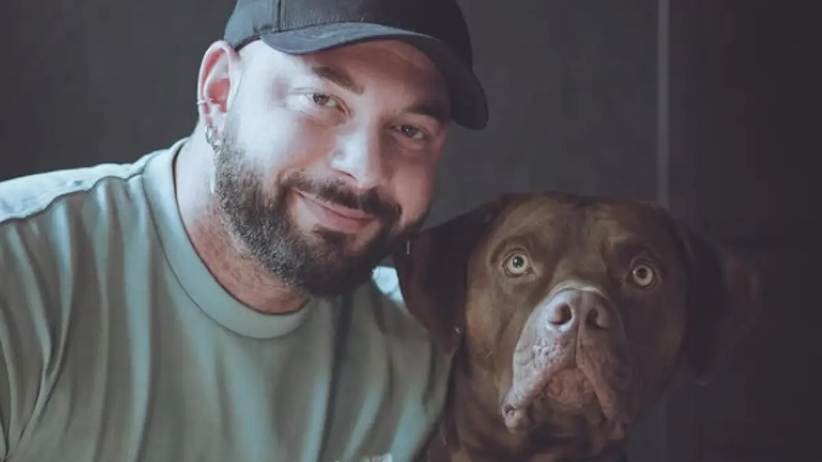 Murat Colak, bekannt als „Der Knochenknacker“, steht nach dem Produktionsstopp seiner RTL-Show vor hohen Schadensersatzforderungen.