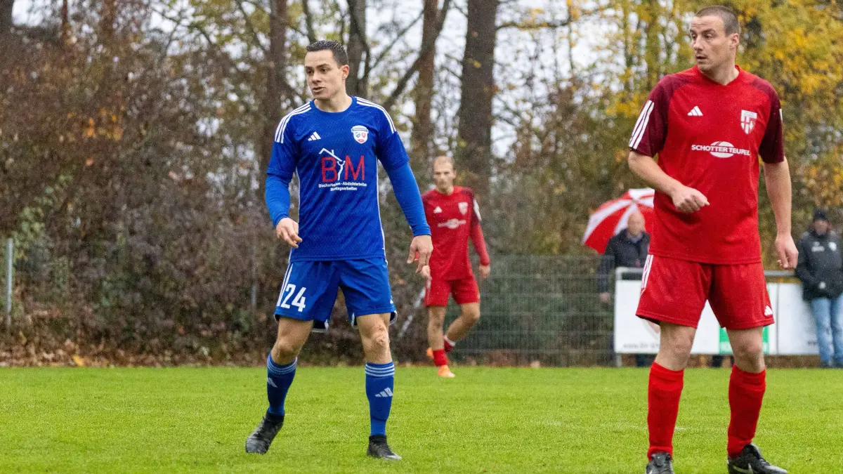 SGM Gruol/Erlaheim vs. TSV Strassberg, Fußball Kreisliga A3, 16. Spieltag, Saison 2025/2026, 16.11.25 : Freisteller Kevin Bosch (SGM Gruol/Erlaheim, #24)
SGM Gruol/Erlaheim vs. TSV Strassberg, Fussball, Bezirksliga, 16.Spieltag, Saison 2025/2026, 16.11.25
Foto: Eibner-Pressefoto/Thiemann Kirsten
