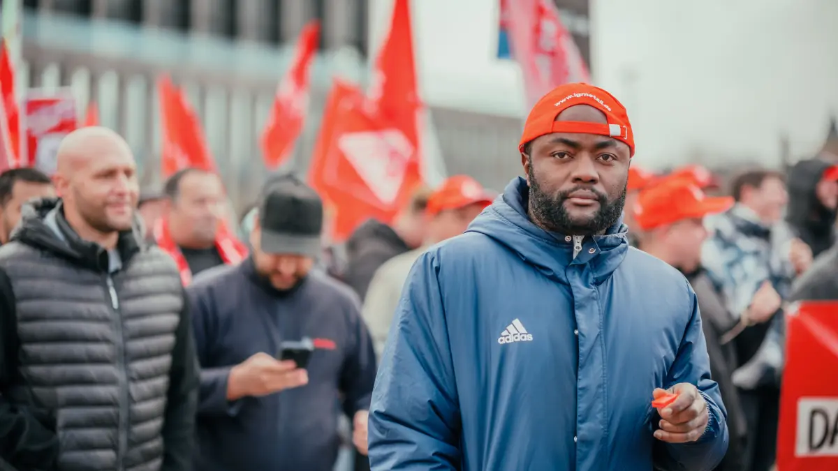 Cyrille Foka (33) kam vor zwölf Jahren nach Deutschland. Nun hat er Angst, seinen Job bei Bosch in Reutlingen zu verlieren.