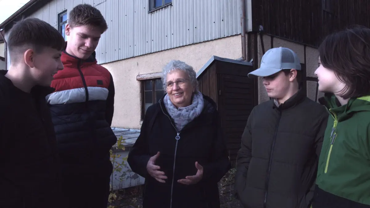 Munderkinger Schüler haben sich im Rahmen eines generationsübergreifenden Erinnerungsprojekts mit verlassenen Orten in der Stadt beschäftigt.