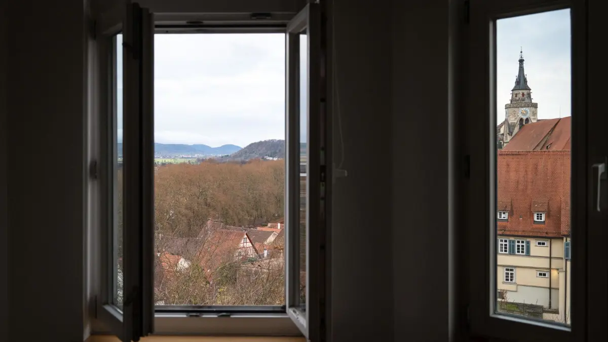 Ausblick aus dem Fenster des Beratungsraums vom Arbeitskreis Leben (AKL)