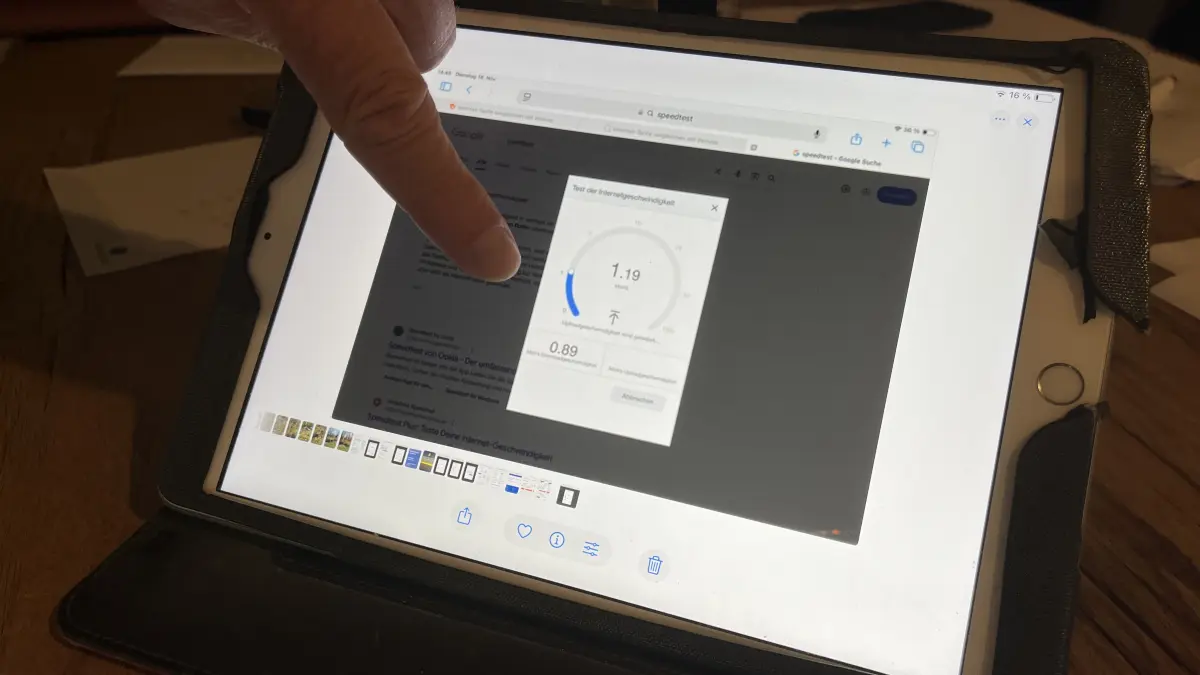 Rainer Strauß aus Elchingen hat in zu Hause häufig nur eine Downloadgeschwindigkeit von unter 7 MBit pro Sekunde.