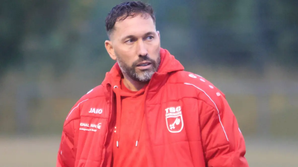 Fußball Testspiel TSG Öhringem (weiß) - SC Steinbach-Comburg: Fußball Testspiel TSG Öhringem (weiß) - SC Steinbach-Comburg Trainer Tobias Weis