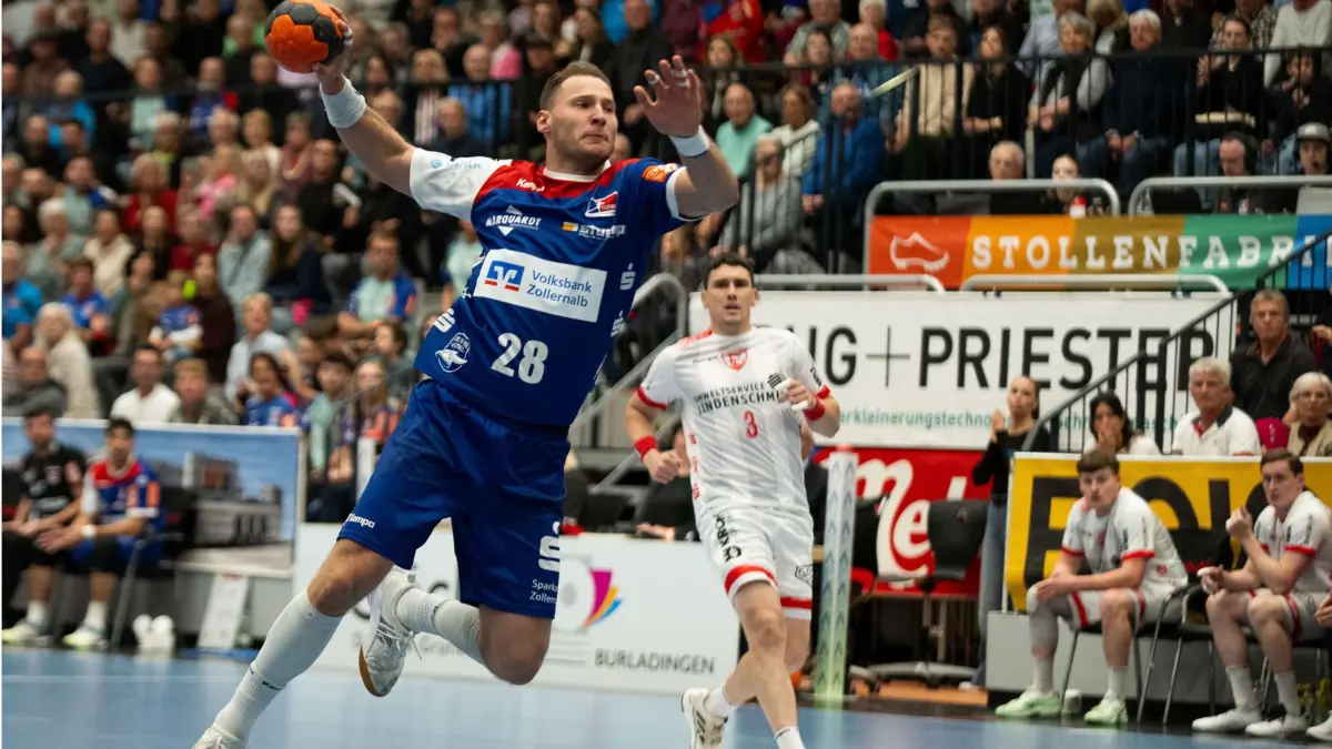 Tobias Heinzelmann (HBW Balingen Weilstetten, #28) # HBW Balingen Weilstetten vs. TuS Ferndorf, Handball, 2. Bundesliga, 8. Spieltag, Saison 2025/2026, 19.10.2025 Eibner-Pressefoto/Andreas Ulmer