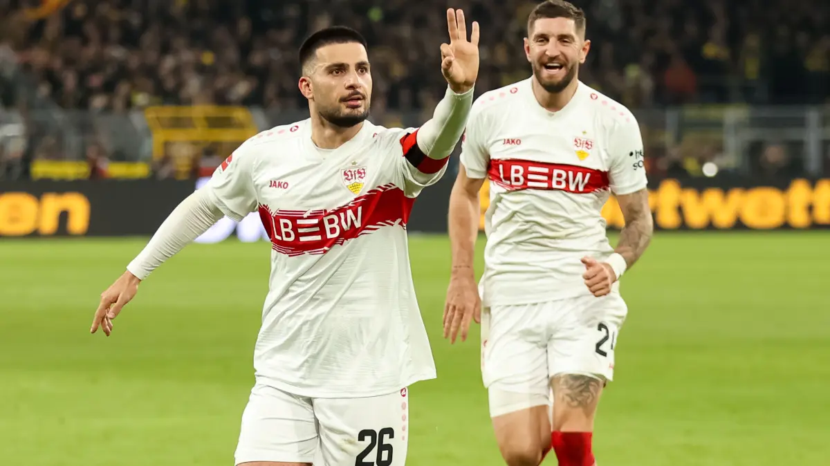 GER, Borussia Dortmund gegen VfB Stuttgart, Fussball, 1.Liga, 11.Spieltag, Spielzeit 2025/2026, 22.11.2025: Deniz Undav (VfB Stuttgart), Torjubel zum 3:3
GER, Borussia Dortmund gegen VfB Stuttgart, Fussball, 1.Liga, 11.Spieltag, Spielzeit 2025/2026, 22.11.2025
DFL REGULATIONS PROHIBIT ANY USE OF PHOTOGRAPHS AS IMAGE
SEQUENCES AND/OR QUASI-VIDEO
Foto: Eibner-Pressefoto/Frank Zeising