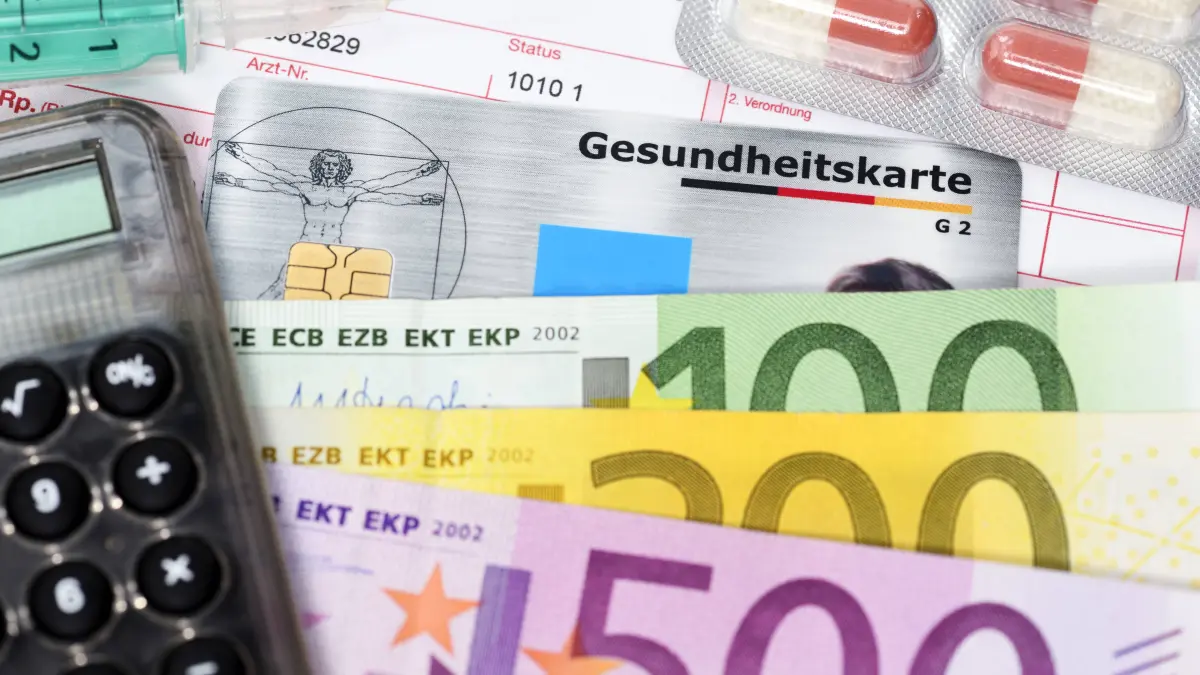 Eine Reformkommission für das Gesundheitswesen hat 66 Vorschläge auf den Tisch gelegt, die die Krankenkassenfinanzen heilen sollen.
