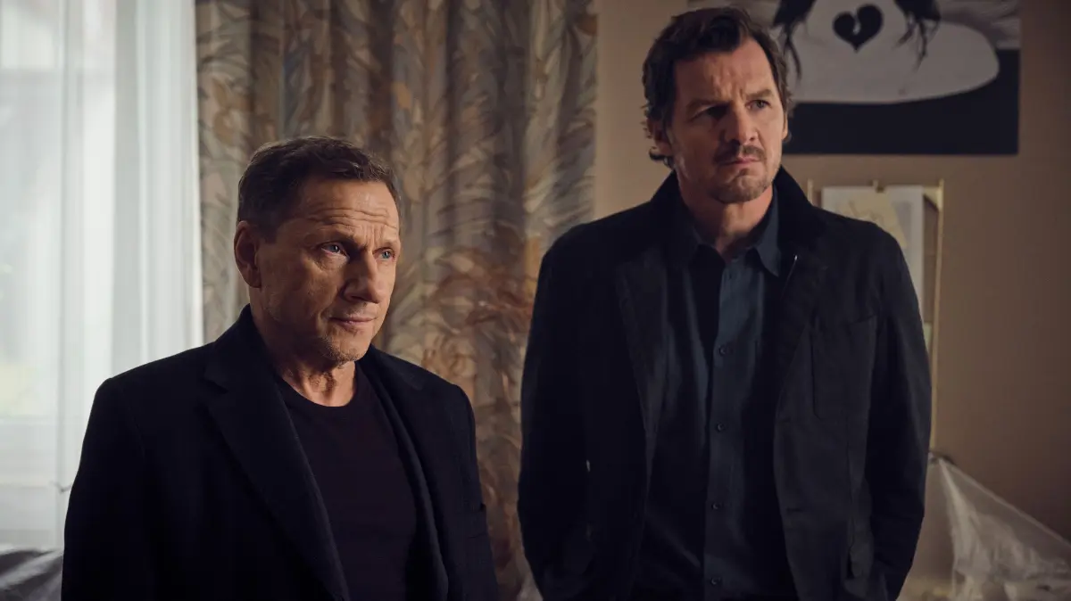 Am Sonntag, 23. November 2025, ermitteln die Stuttgarter Kommissare im „Tatort: Überlebe wenigstens bis morgen“.