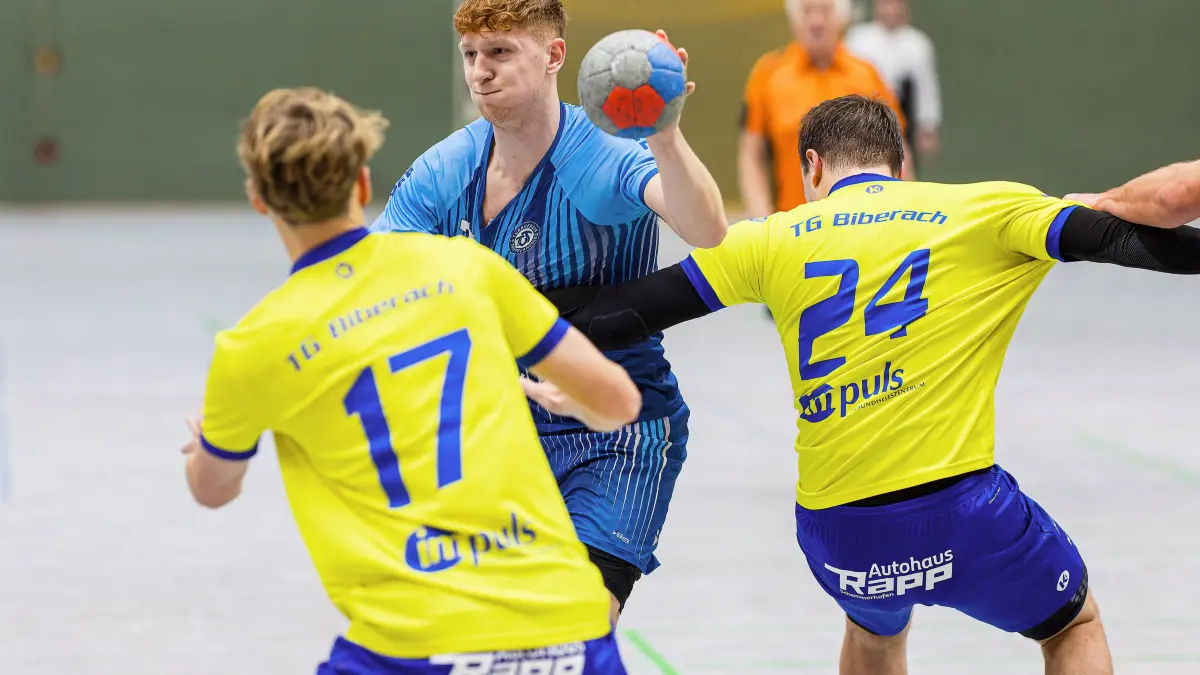 Handball Landesliga: Handball Landesliga; TV Treffelhausen - TG Biberach;
Nico Sailer (TV Treffelhausen, #77);
22.11.2025; Alb-Sporthalle, Böhmenkirch.
Foto: Thomas Madel