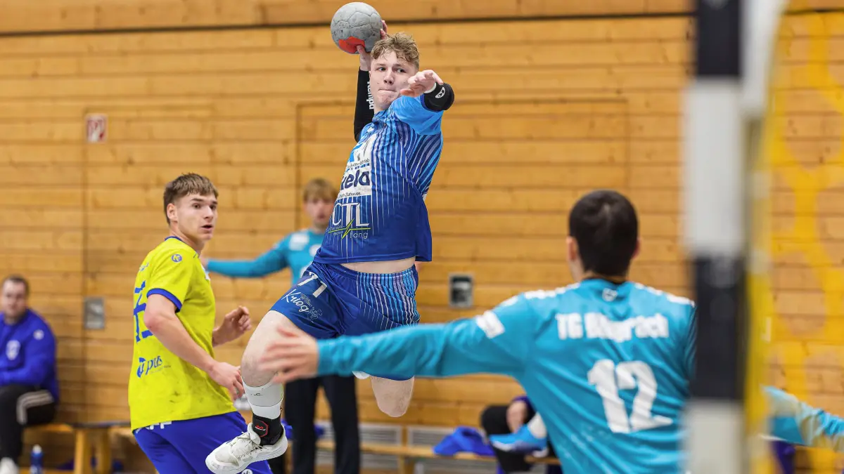 Handball Landesliga: Handball Landesliga; TV Treffelhausen - TG Biberach;
Sören Thum (TV Gräfenhausen, #71);
22.11.2025; Alb-Sporthalle, Böhmenkirch.
Foto: Thomas Madel