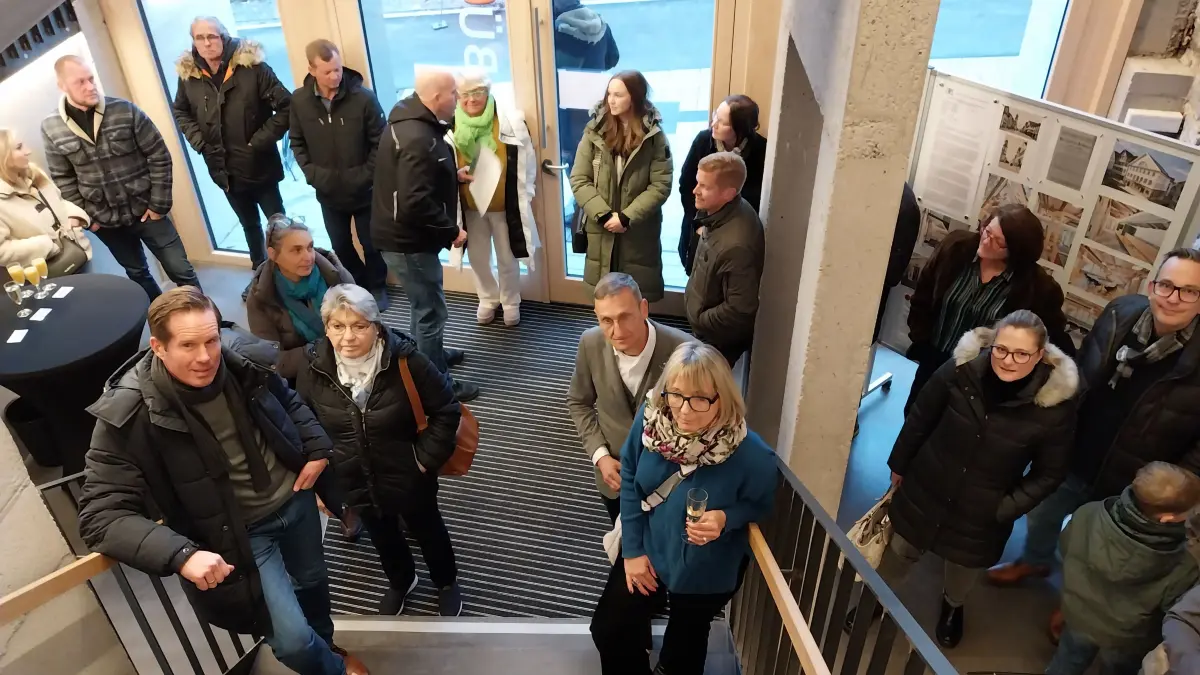 Die geladenen Gäste beim offiziellen Festakt zur Einweihung der Alten Hofapotheke.