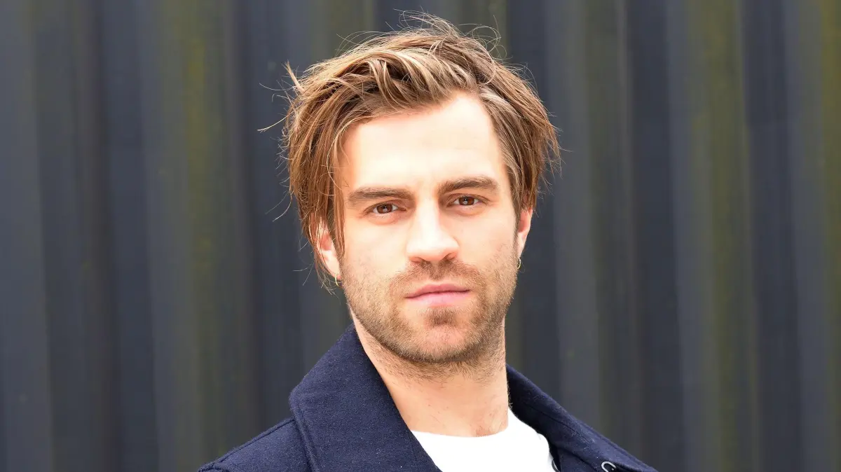 GZSZ-Rolle Julian (Onno Buß) bekommt seine Drogensucht nicht in den Griff.