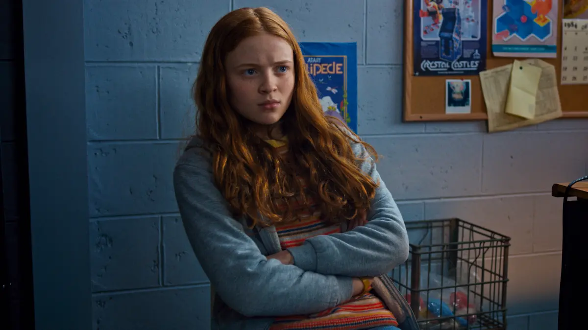 Sie stieß in Staffel 2 zu der Clique: Sadie Sink als rebellische Max Mayfield, die ein paar der Jungs den Kopf verdreht. Vor allem in Staffel 4 rückt ihre Rolle in den Mittelpunkt.