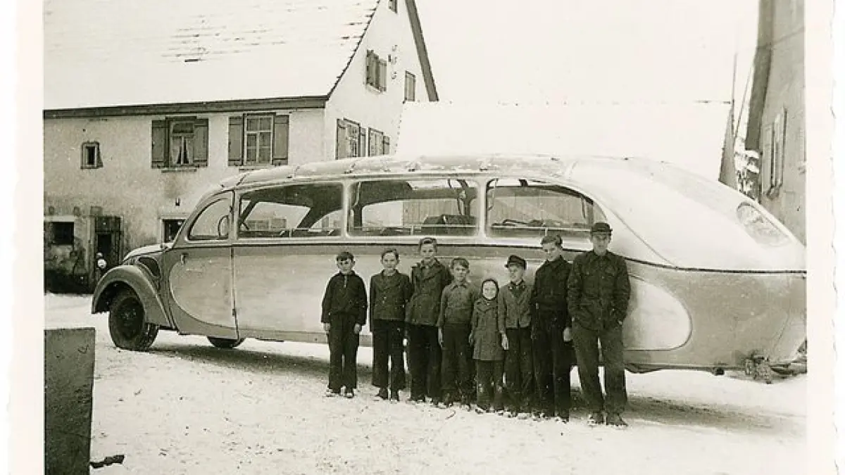 Zeppelin Bus der Firma Omnibus Groß