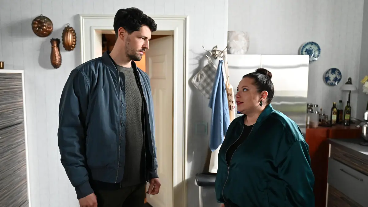 Notfall bei „Alles was zählt“: Lässt Vanessa Jan sterben? | swp.de