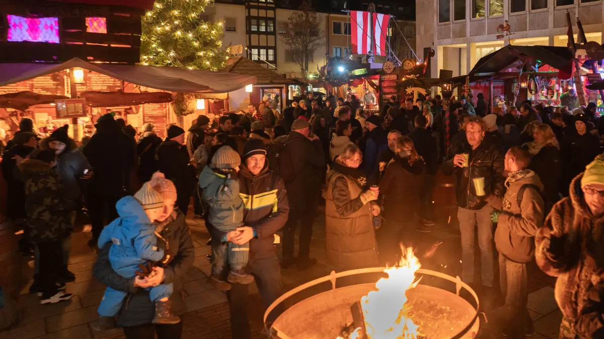 Der Neu-Ulmer Weihnachtsmarkt 2025 ist eröffnet.