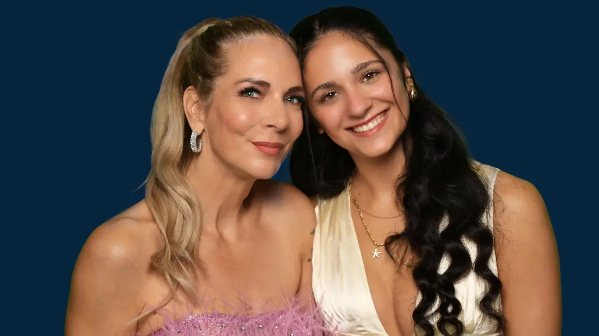 Danni ( l.) Büchner und Tochter Jada Karabas