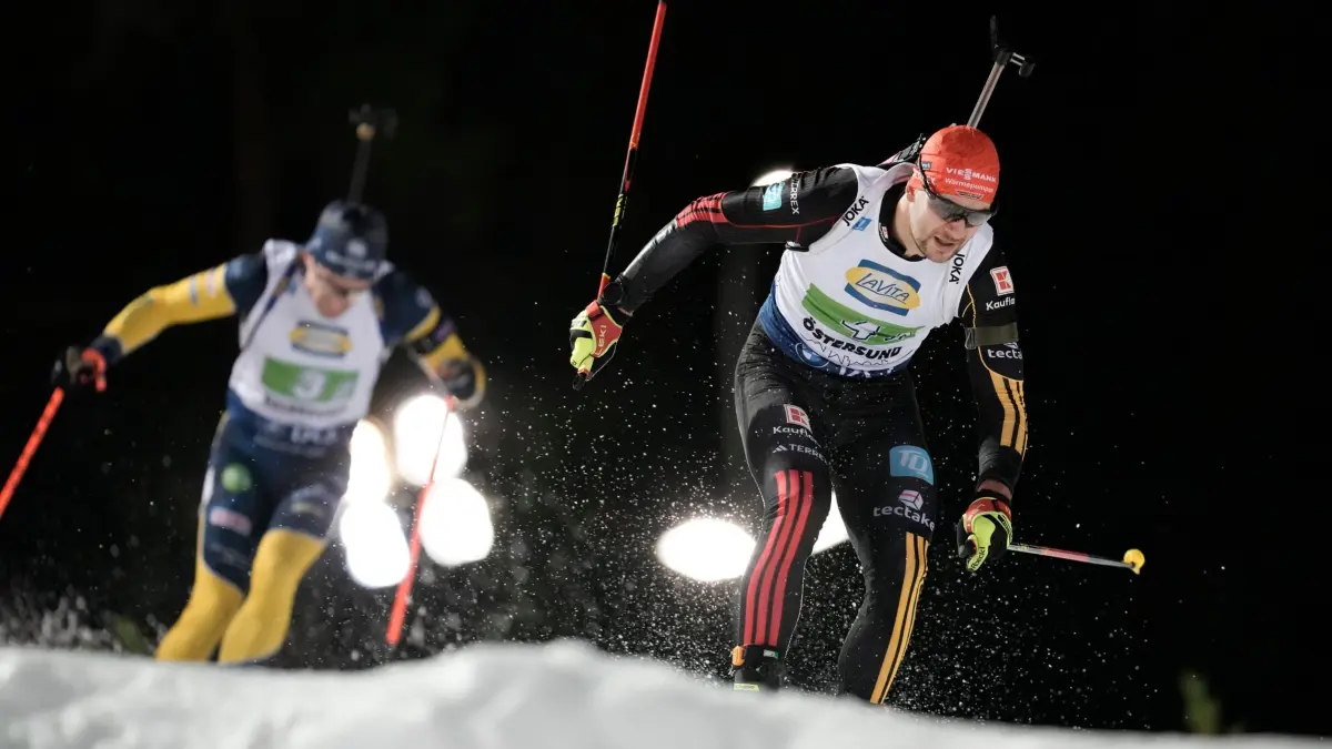 Biathlon: Weltcup in Schweden: 29.11.2025, Schweden, Ostersund: Biathlon: Weltcup, Staffel 4 x 7,5 km, Männer. Der deutsche Danilo Riethmüller in Aktion während des Staffelwettbewerbs. Foto: Björn Larsson Rosvall/TT News Agency/AP/dpa +++ dpa-Bildfunk +++
