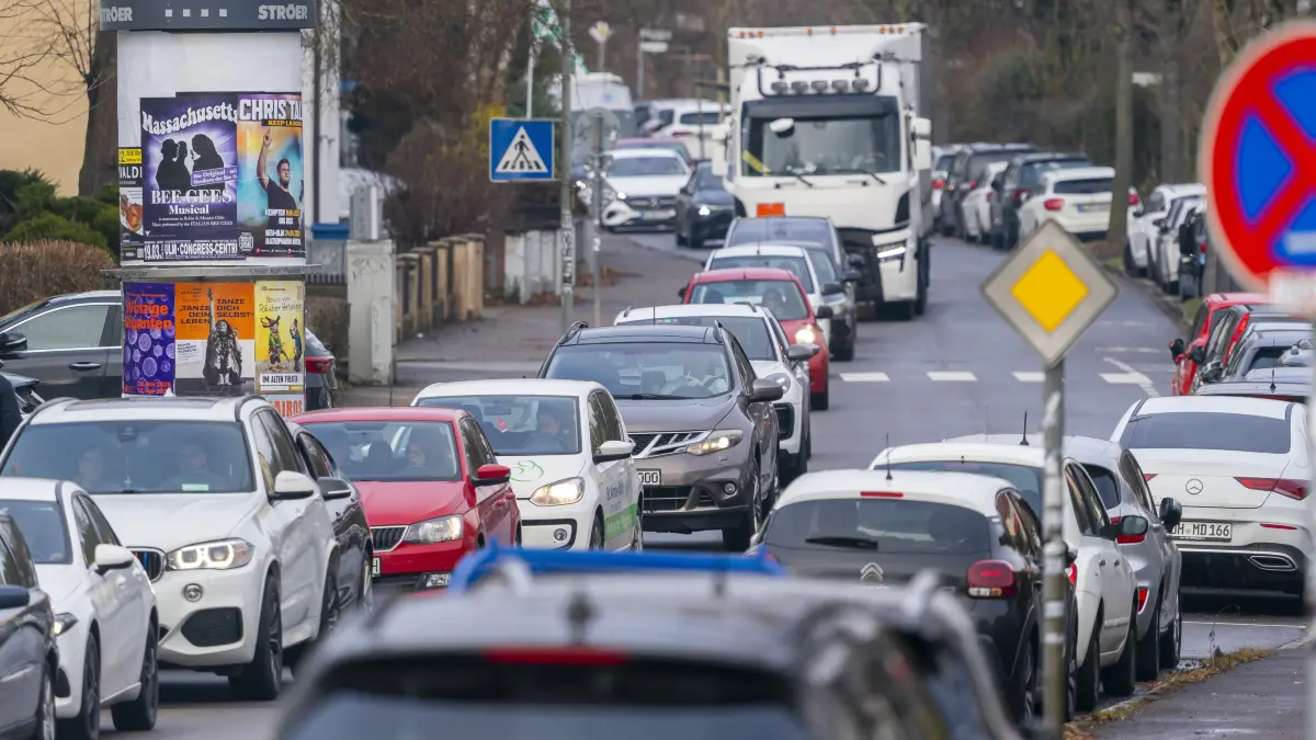 B10 Ulm Sperrung Stau auf den Umgehungsstraßen Umleitungen - Lehrer-Tal-Weg?