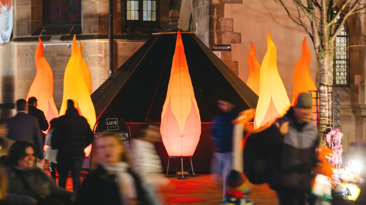 Reutlingen leuchtet Einkaufsnacht Shopping Innenstadt Weihnachtsmarkt