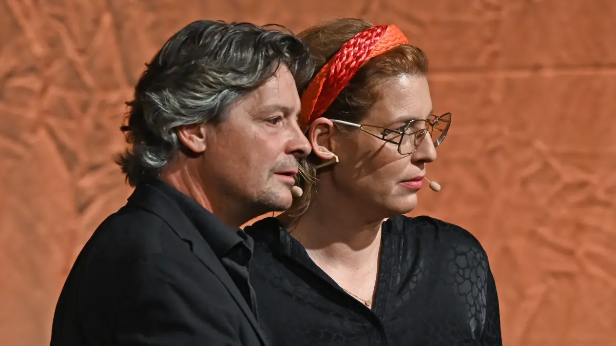 Fritz Karl und Elena Uhlig während einer ihrer Aufführungen