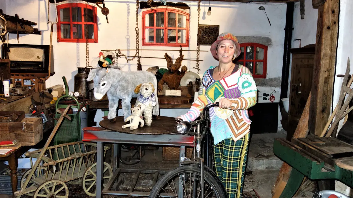 Pfullingen Sabine Kramer „Schaffwerk“: Pfullingen Sabine Kramer "Schaffwerk"