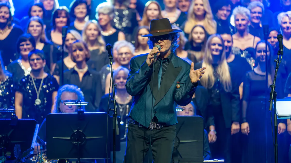 Auftaktkonzert "Total lokal" für Gute Taten, Stadthalle GP