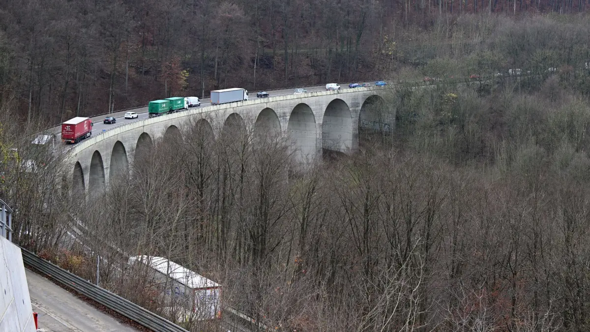 Albaufstieg der A8
