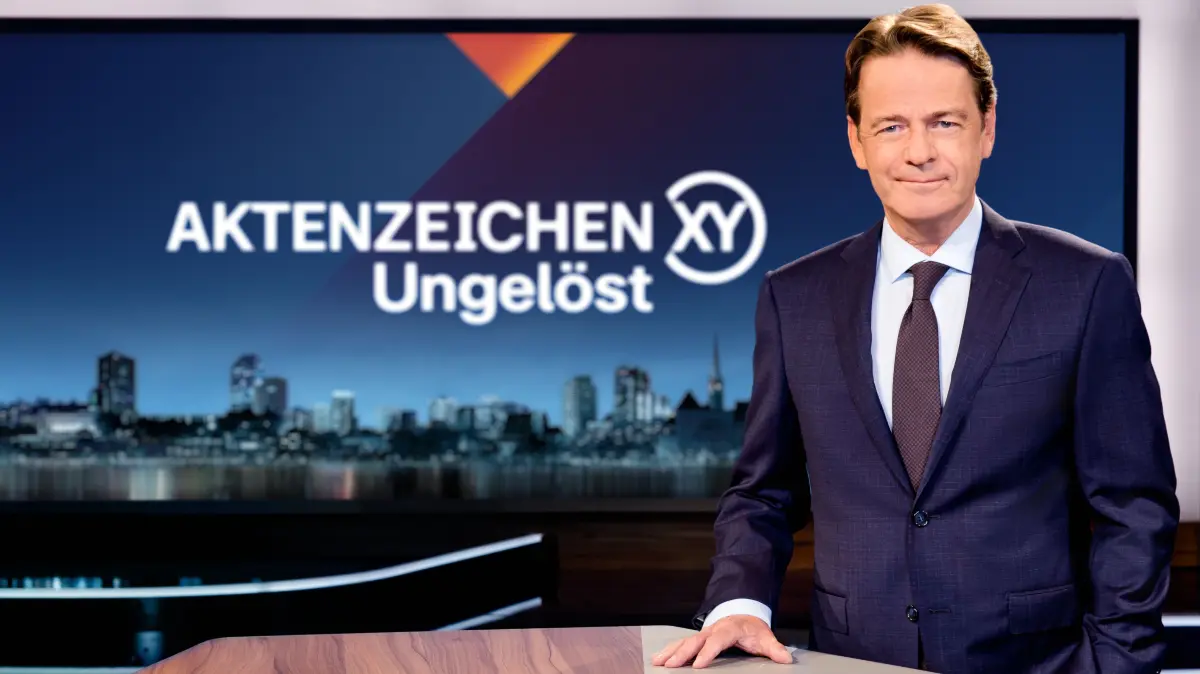 Moderator Rudi Cerne präsentiert die Fahndungssendung „Aktenzeichen XY... Ungelöst“ im ZDF.