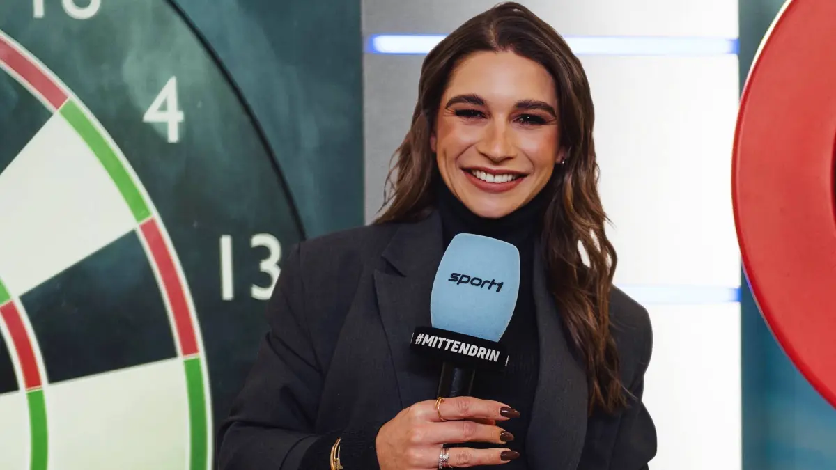 Jana Wosnitza Darts Sport1