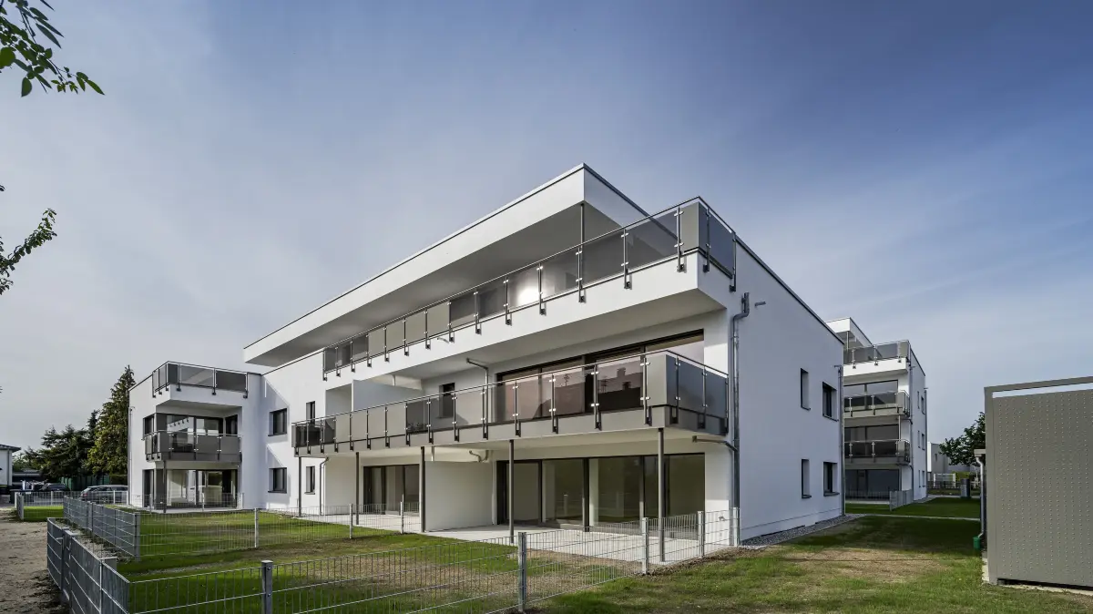 Günzburgs erste KfW 40 Plus Wohnanlage in Holzhybridbau.