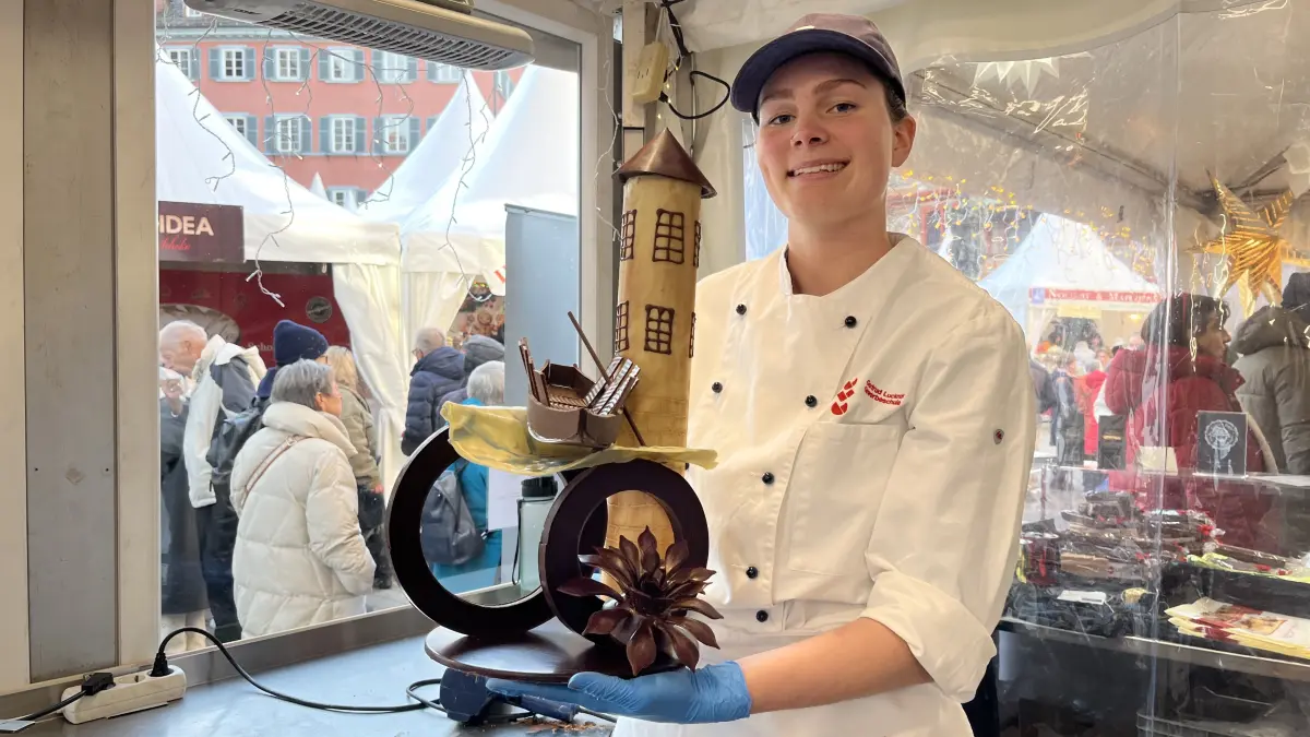 Hannah Hendricks beim Lehrlingswettbewerb auf der Chocolart 2025