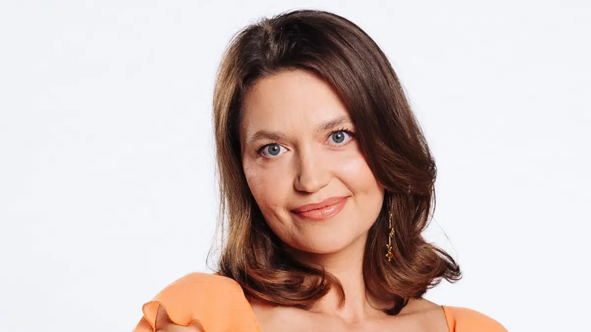 Nathalie (Amrei Haardt) landet mit ihrem Ex im Bett.