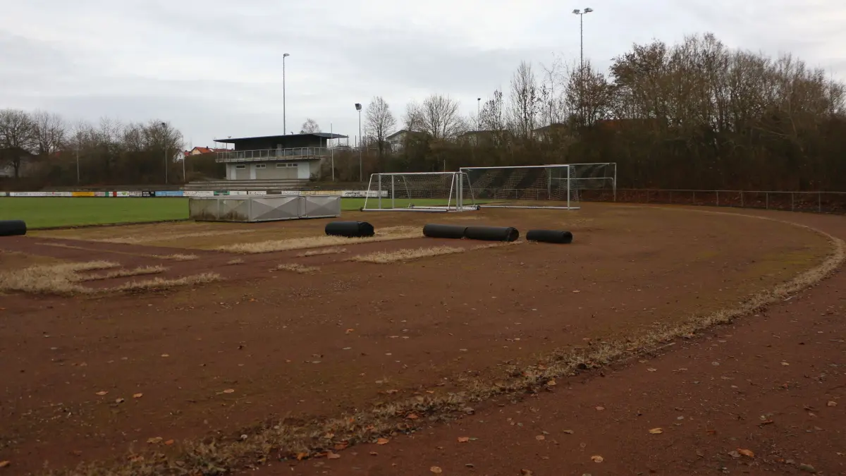 Die Wurf- und Sprunganlage im Schrozberger Stadion hat schon bessere Zeiten erlebt.