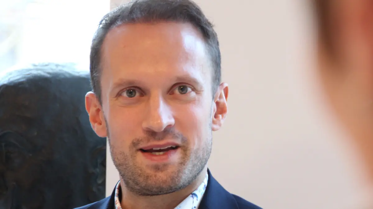 Dr. Christoph Grimmer empfindet es als Privileg, für seine Heimatstadt Verantwortung zu tragen.