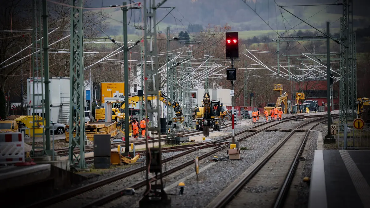 Metzingen Bahnhof Umbau Ermstalbahn Halbstundentakt Bauarbeiten